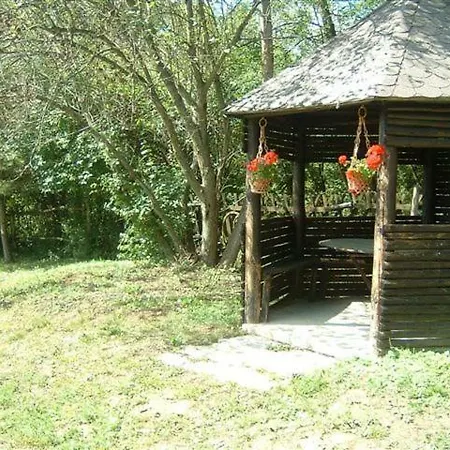 Gyongy Vendeghaz